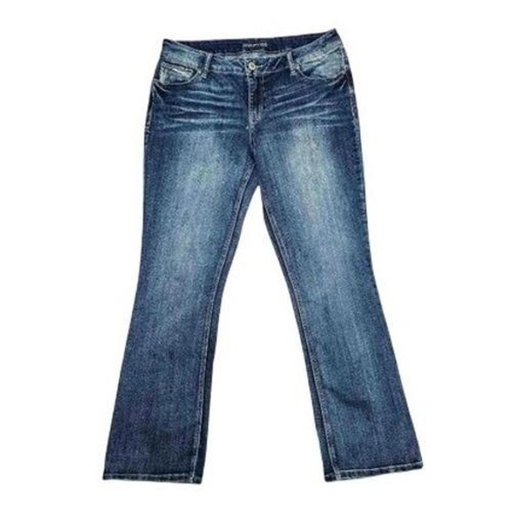Maurices boot cut‎ jeans